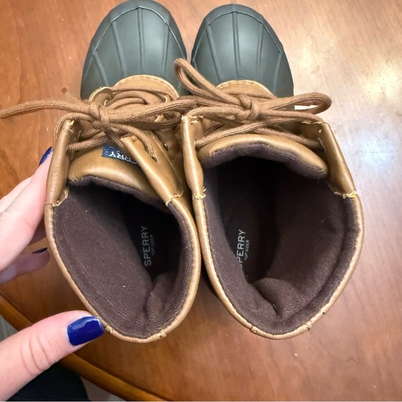 Women’s Sperry Tan and Black Waterproof Boots size 6M - Picture 5 of 7